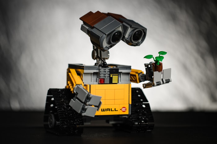HomeGuard Pro Robot